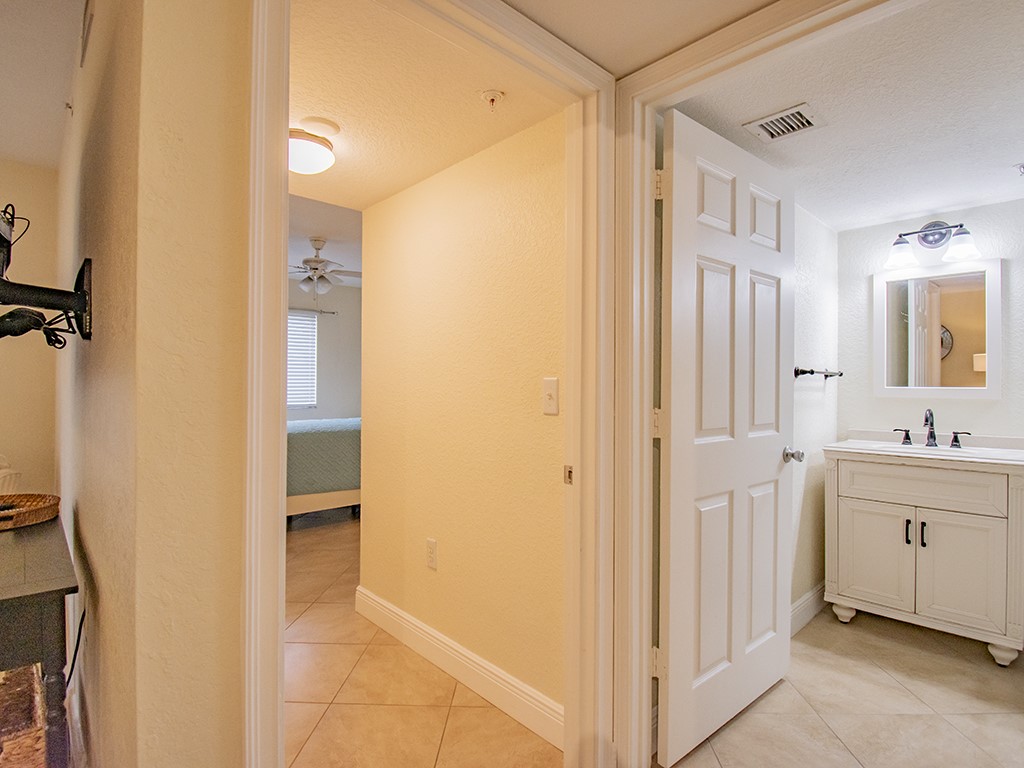 1610 N 42nd Circle 105