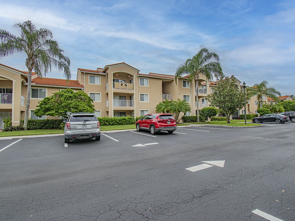 1610 N 42nd Circle 105