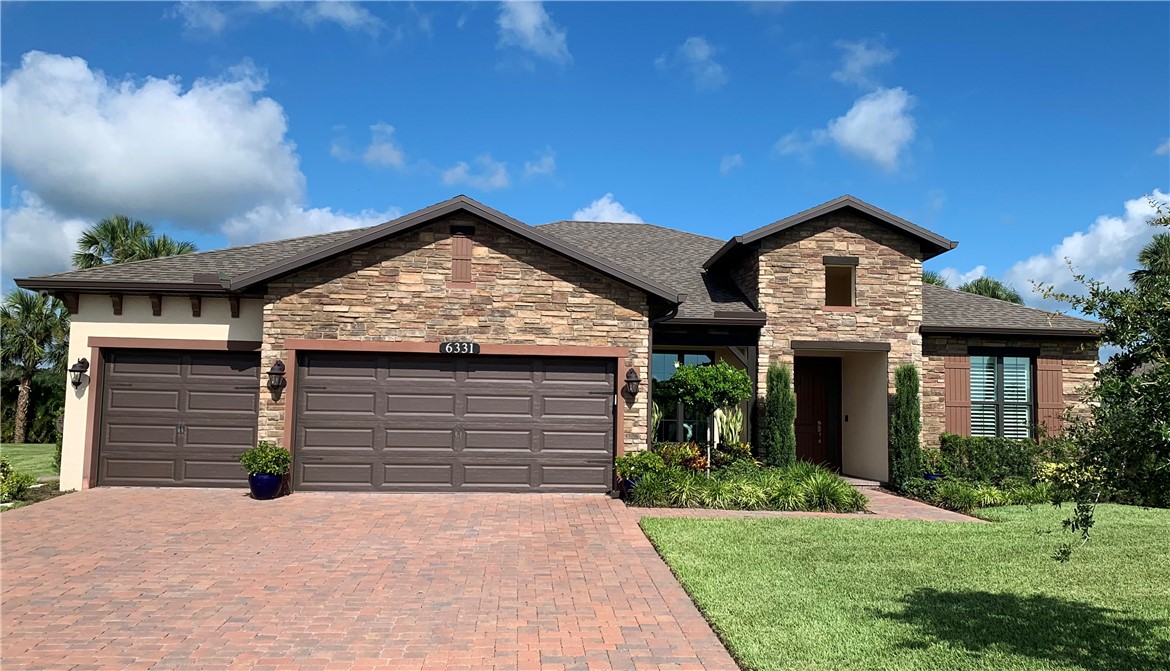 6331 Arcadia Square