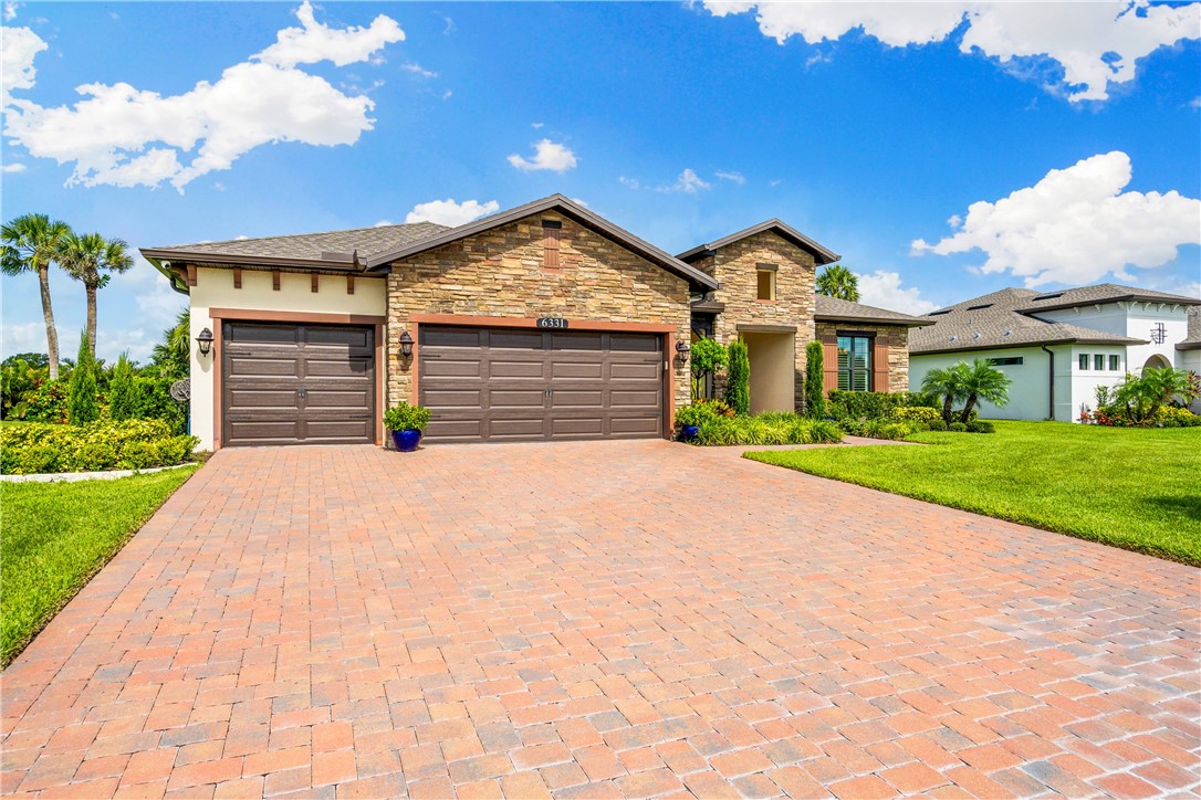 6331 Arcadia Square