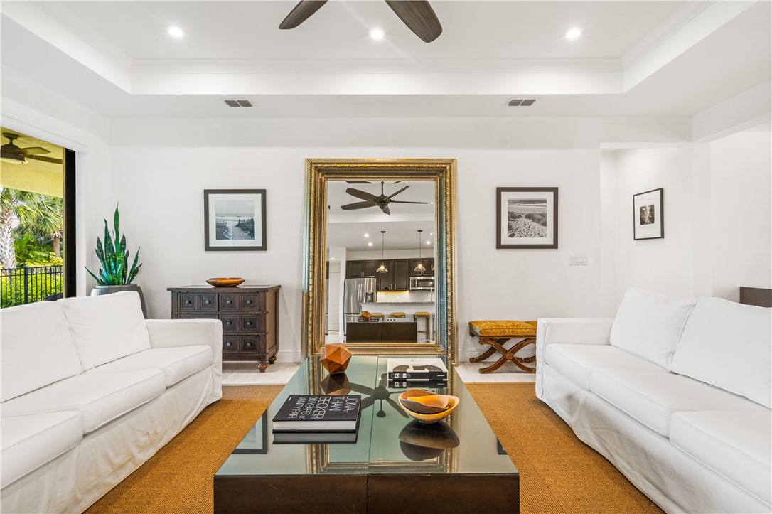 6331 Arcadia Square