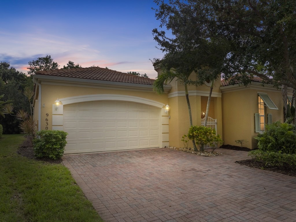 9630 E Maiden Court