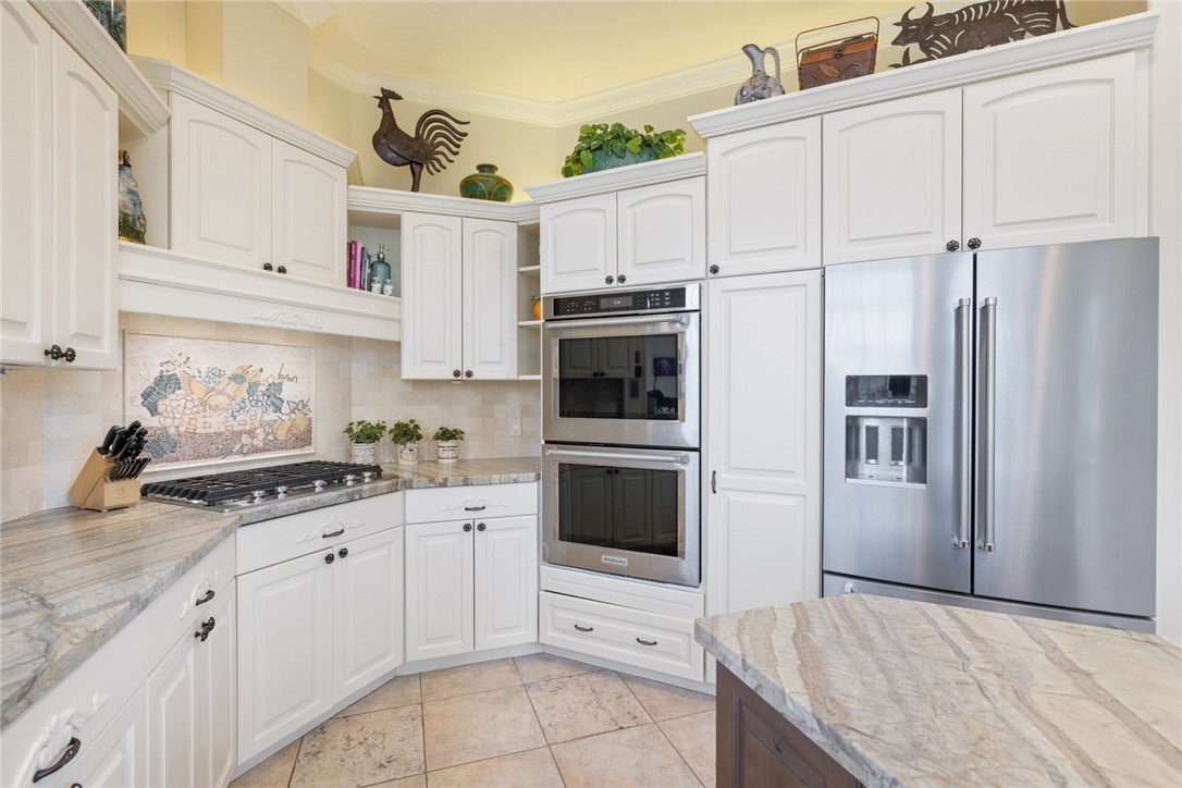 1885 Paseo Del Lago Lane