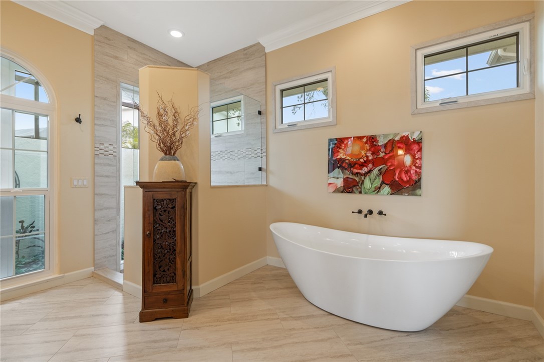 1885 Paseo Del Lago Lane