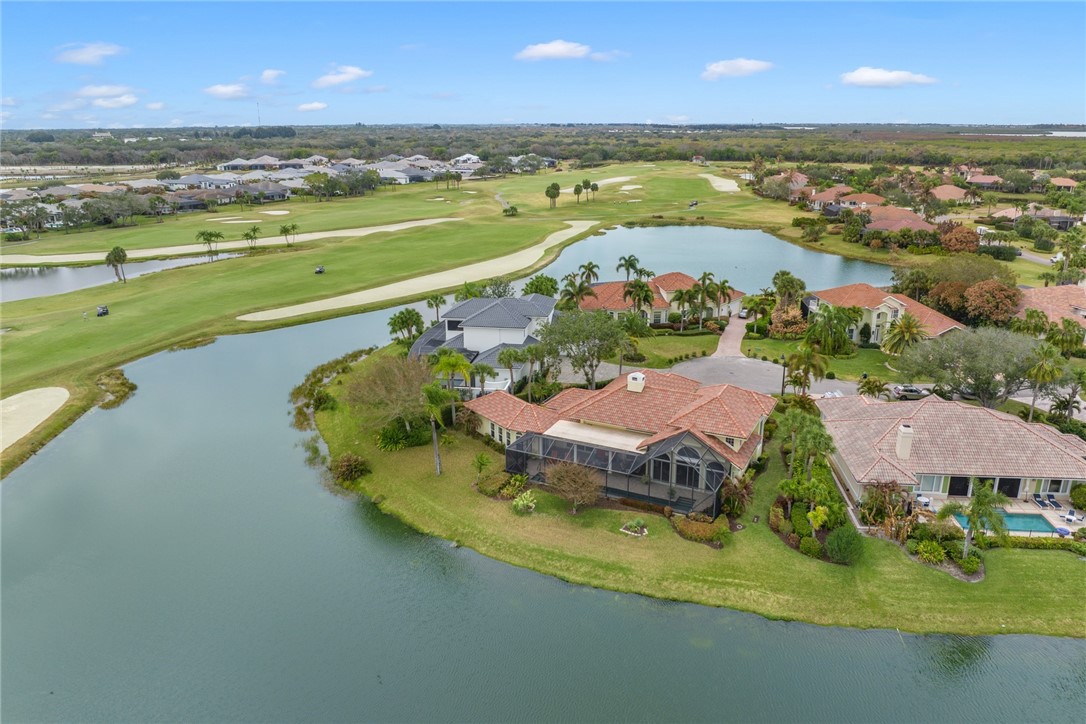 1885 Paseo Del Lago Lane