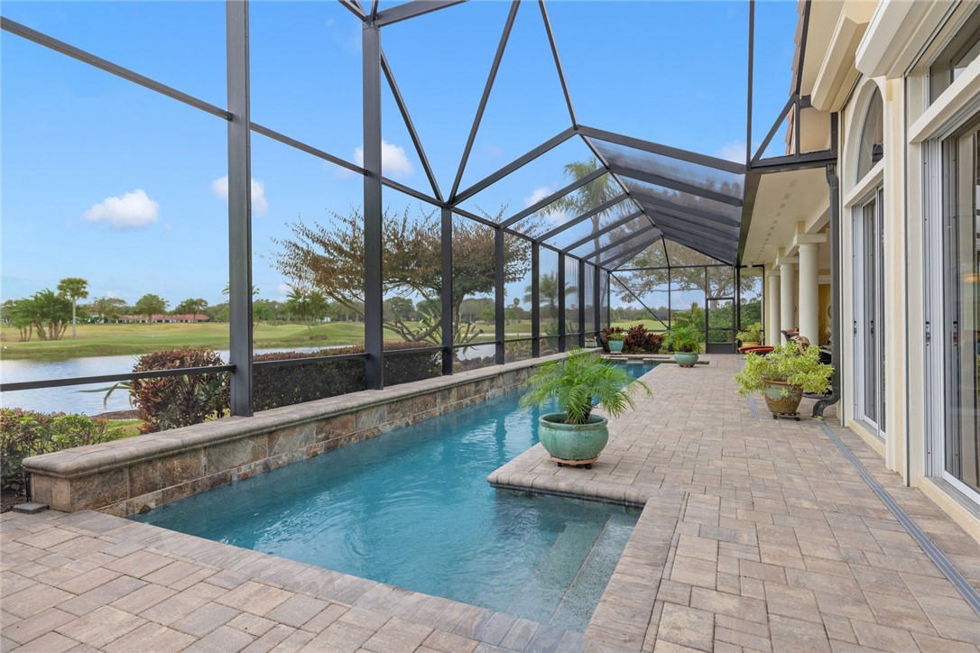 1885 Paseo Del Lago Lane