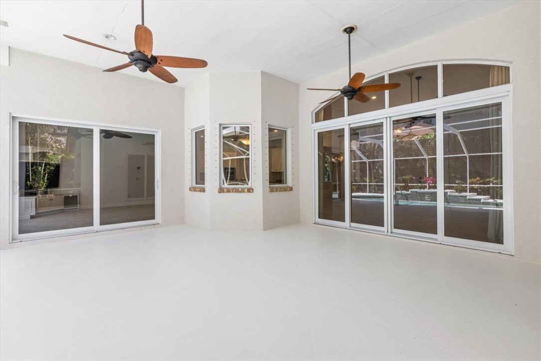 120 N White Jewel Court