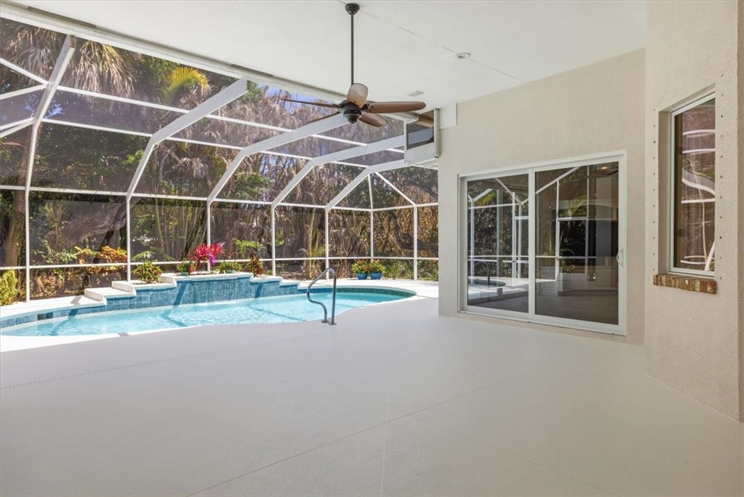 120 N White Jewel Court