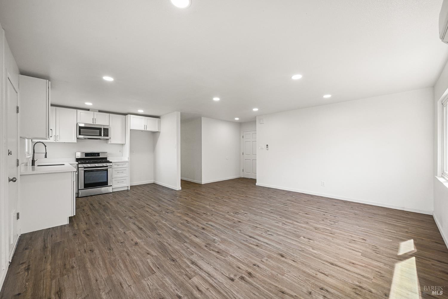 1419 Eisenhower Street