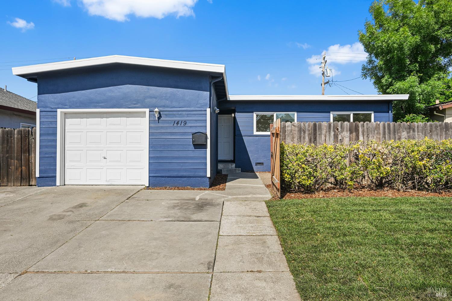 1419 Eisenhower Street