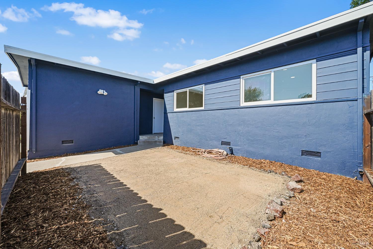 1419 Eisenhower Street
