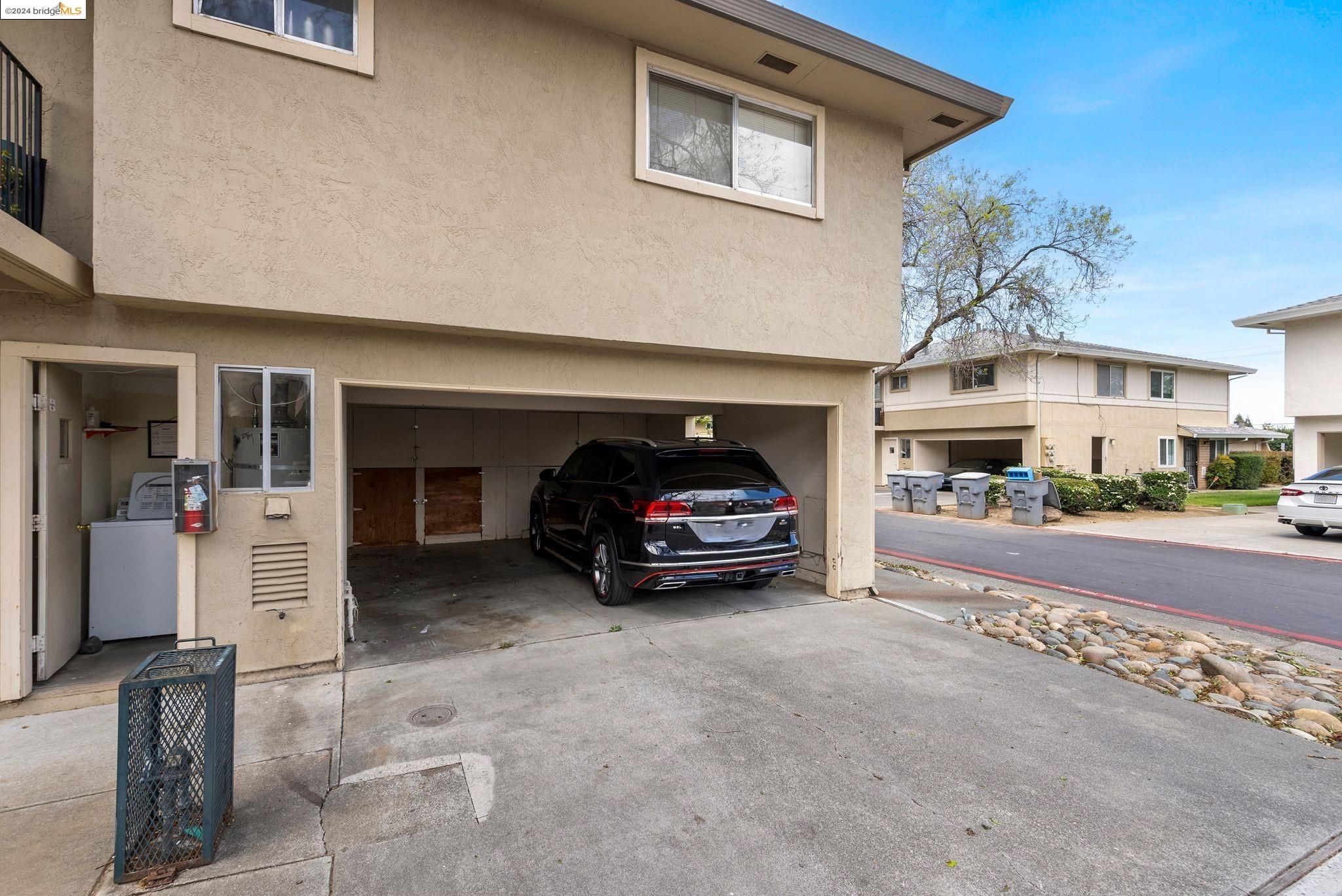 1956 Southwood Dr # 3
