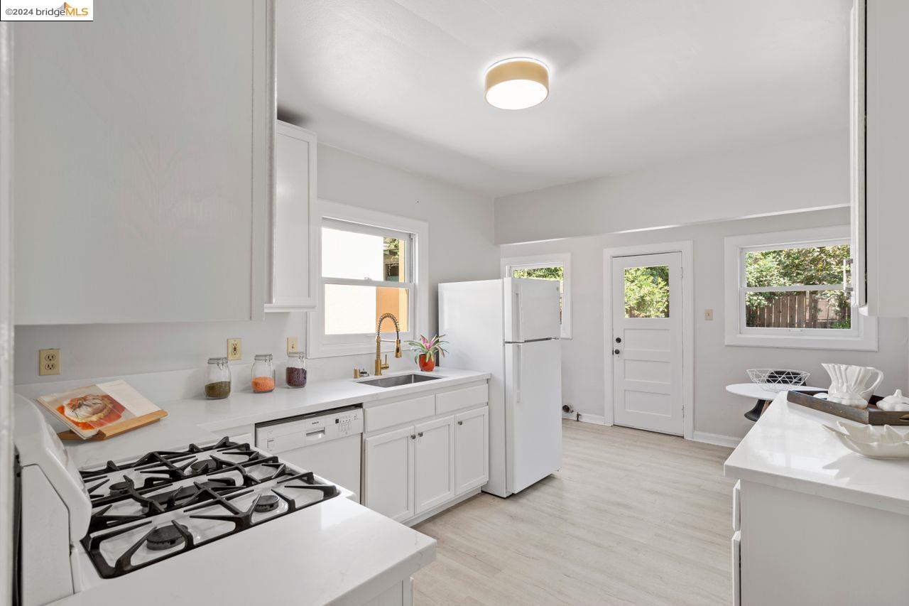 3106 Kingsland Ave, Oakland