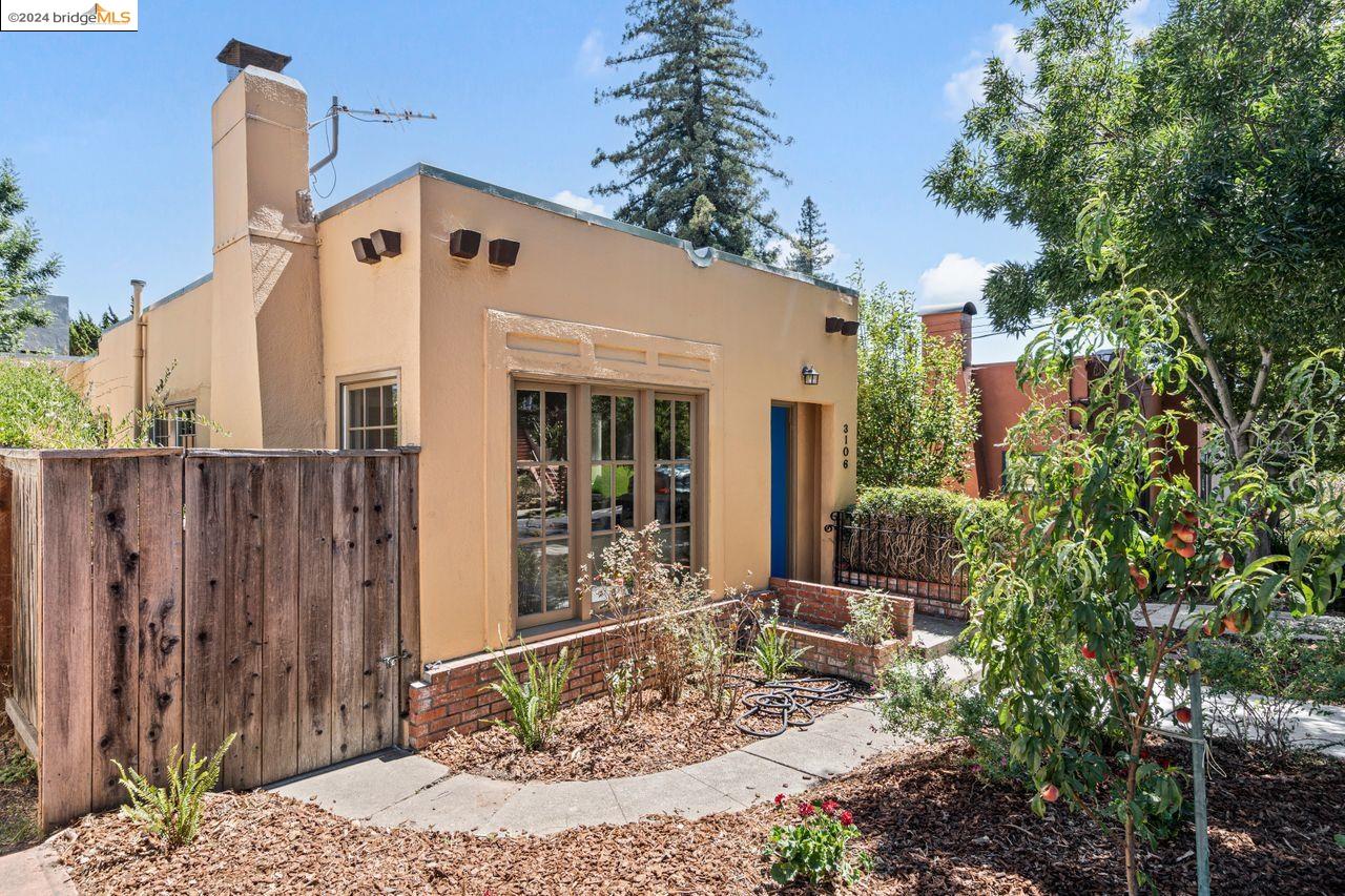 3106 Kingsland Ave, Oakland