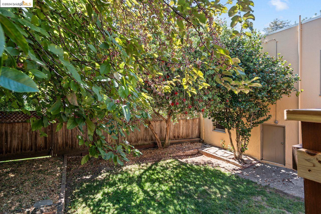 3106 Kingsland Ave, Oakland