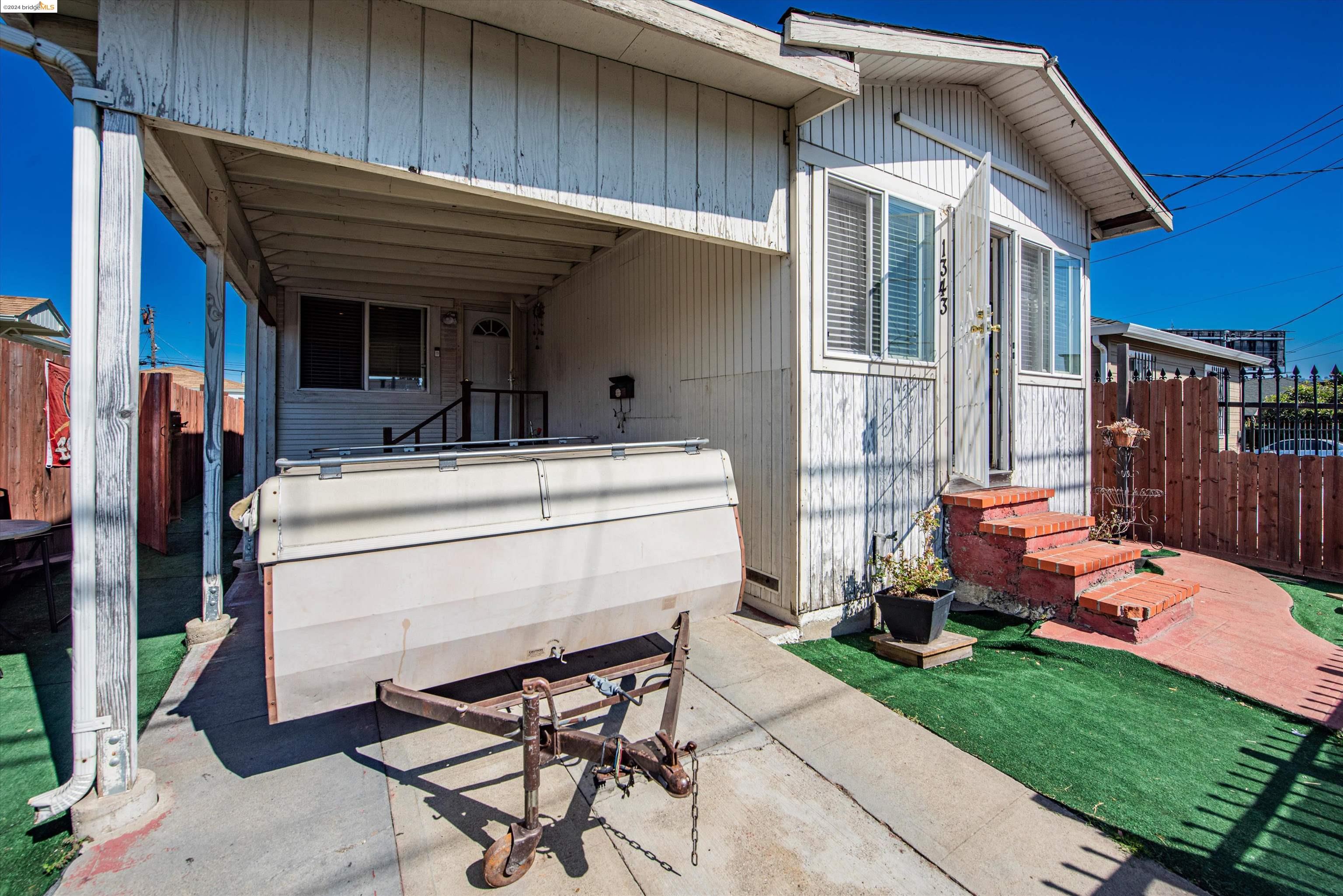 1343 105th Ave.