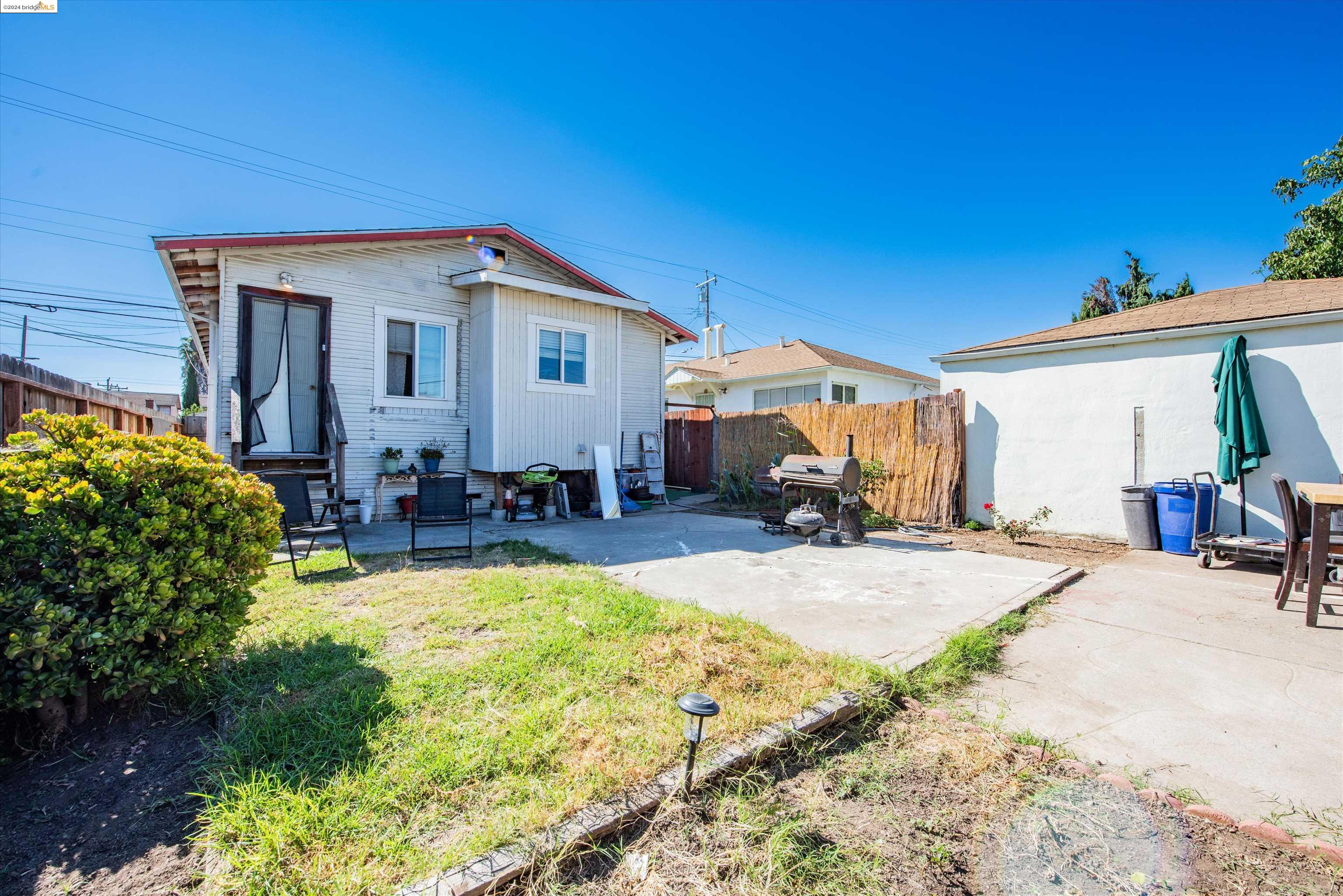 1343 105th Ave.
