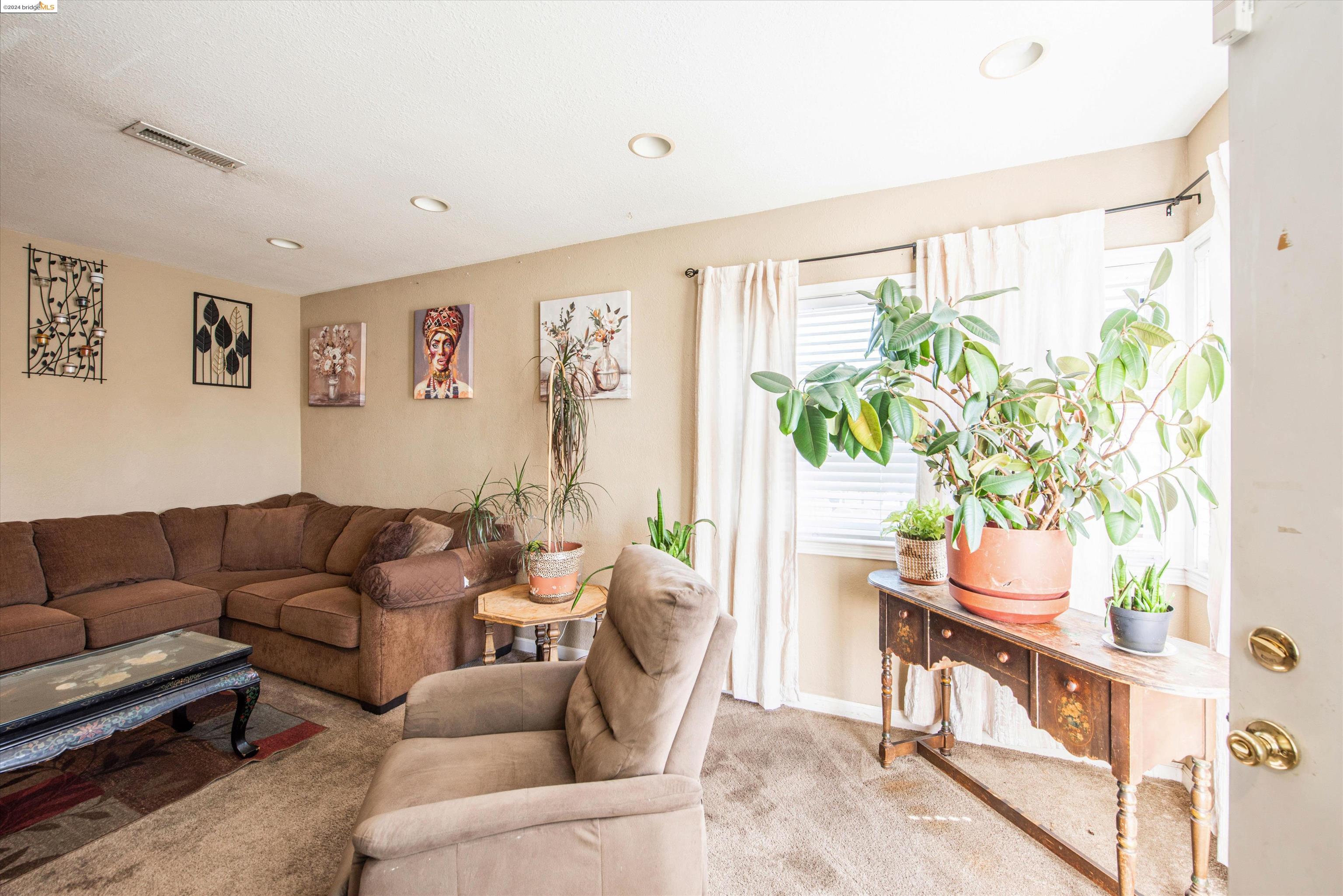 1343 105th Ave.