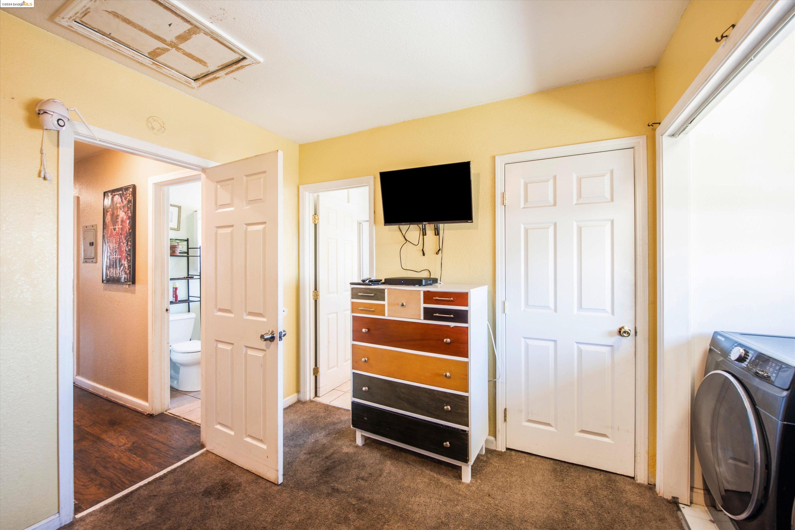 1343 105th Ave.
