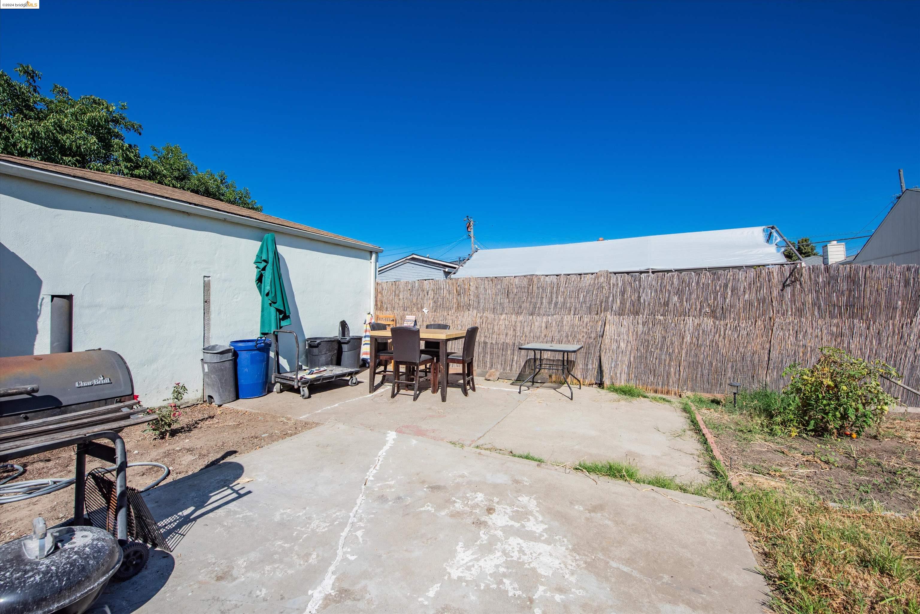 1343 105th Ave.