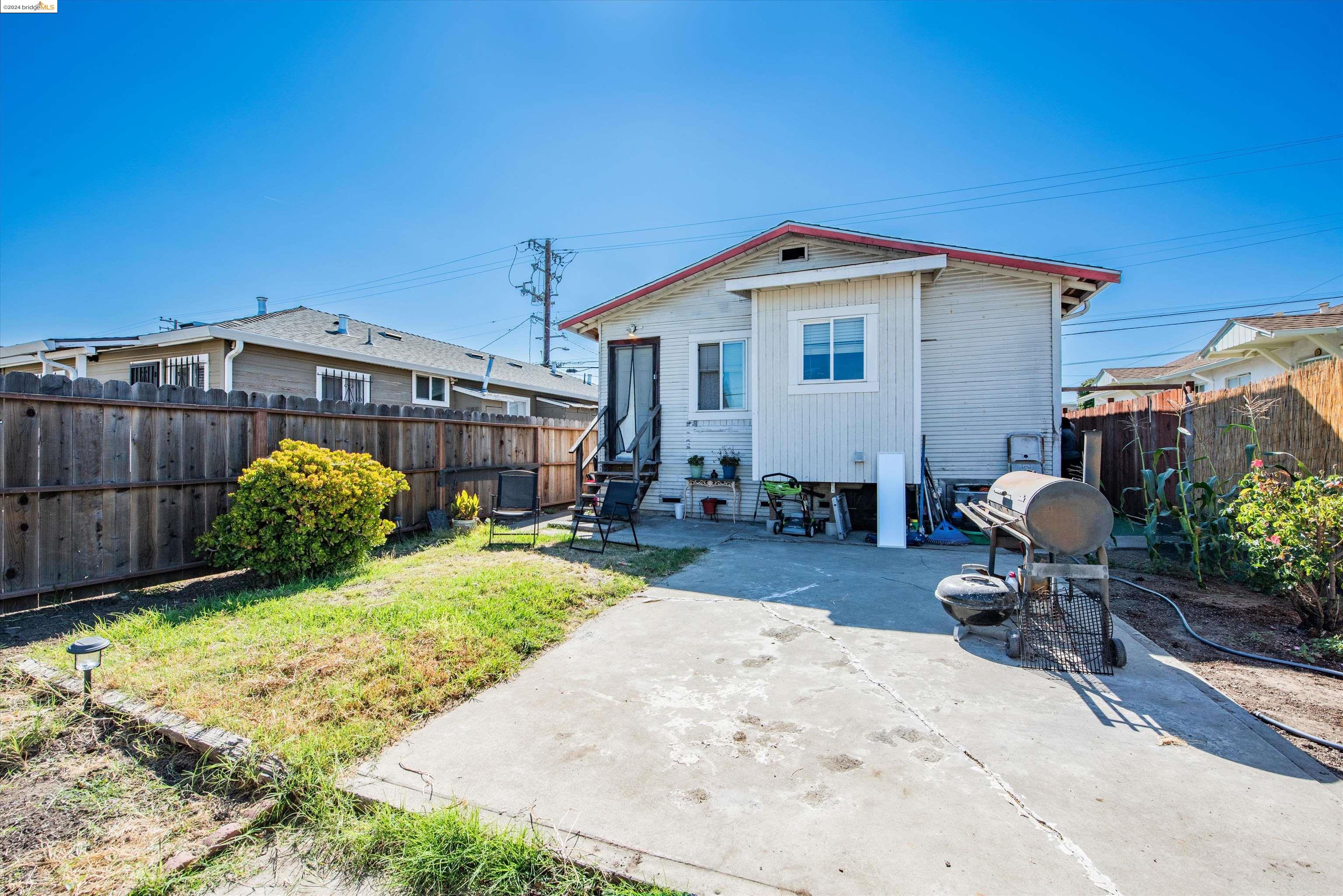 1343 105th Ave.