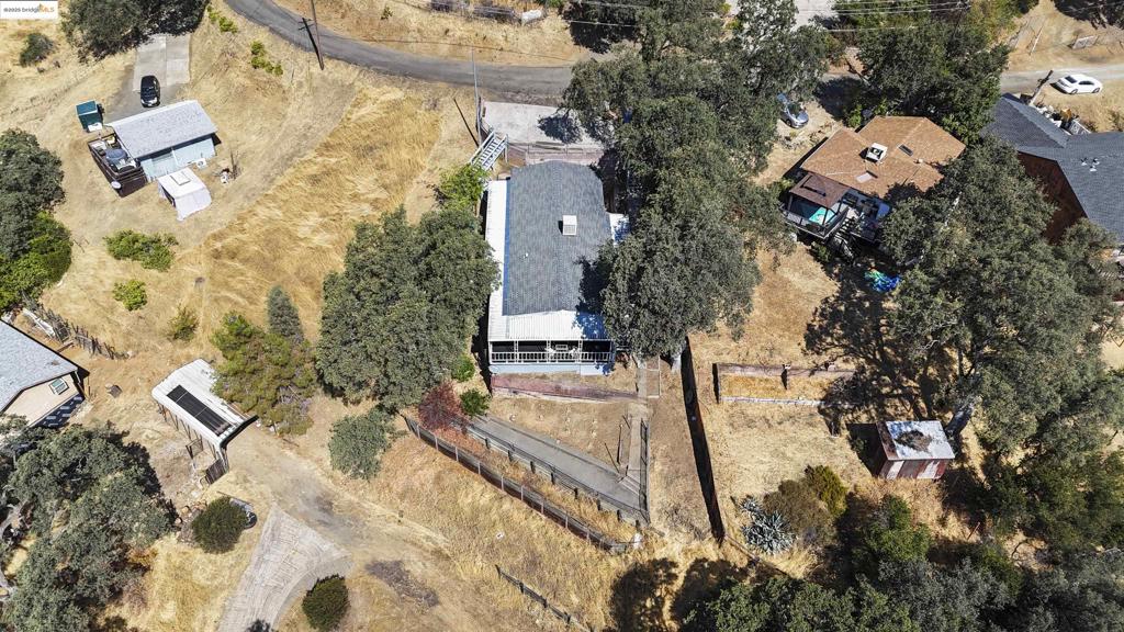 3215 Knob St