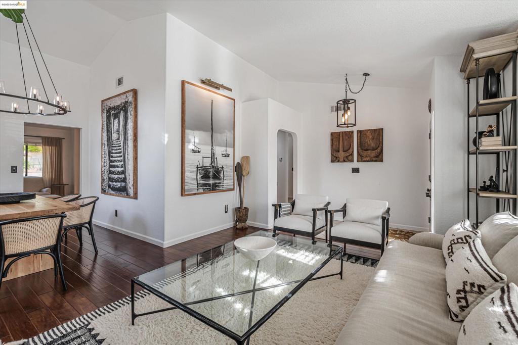 790 Britannia Dr.