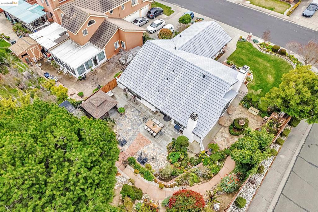 790 Britannia Dr.