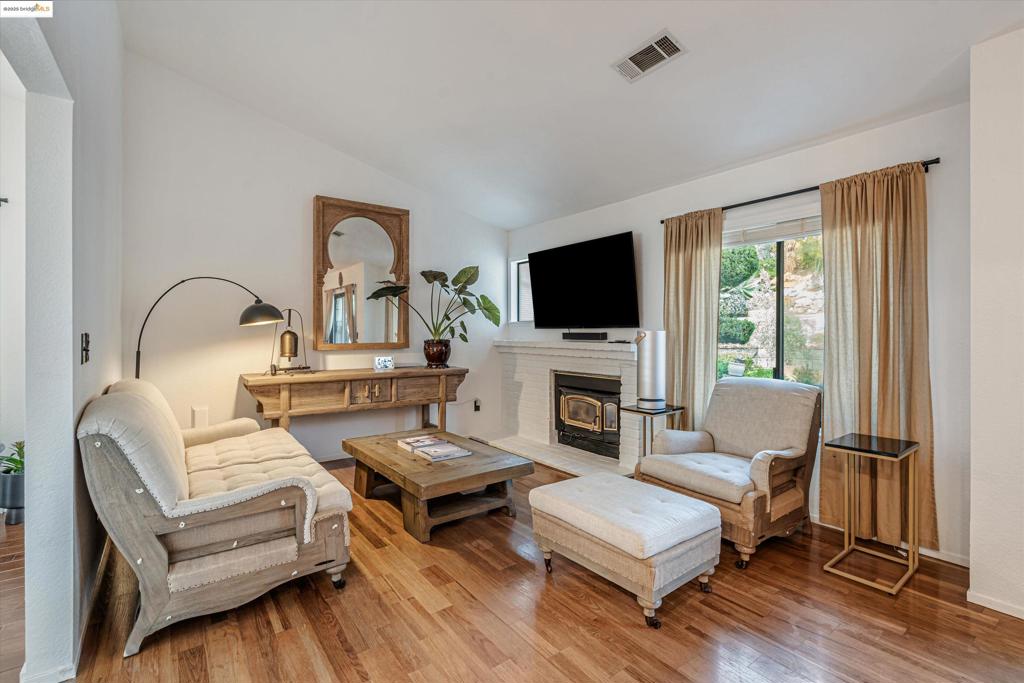 790 Britannia Dr.