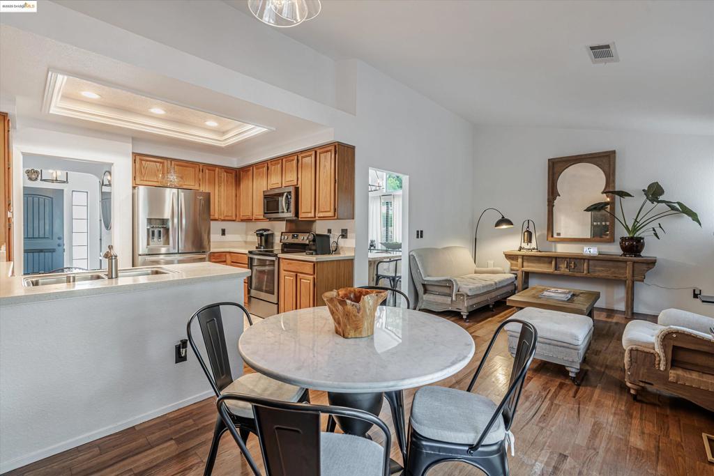 790 Britannia Dr.