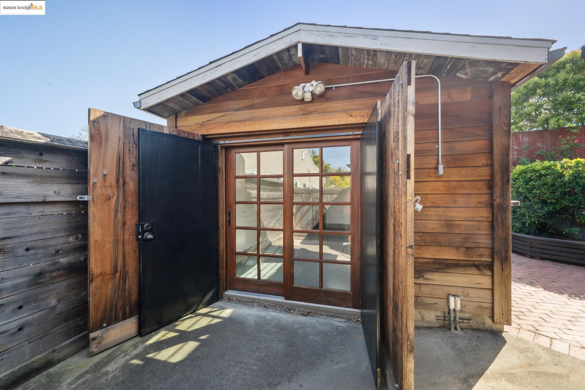 5335 Fleming Ave