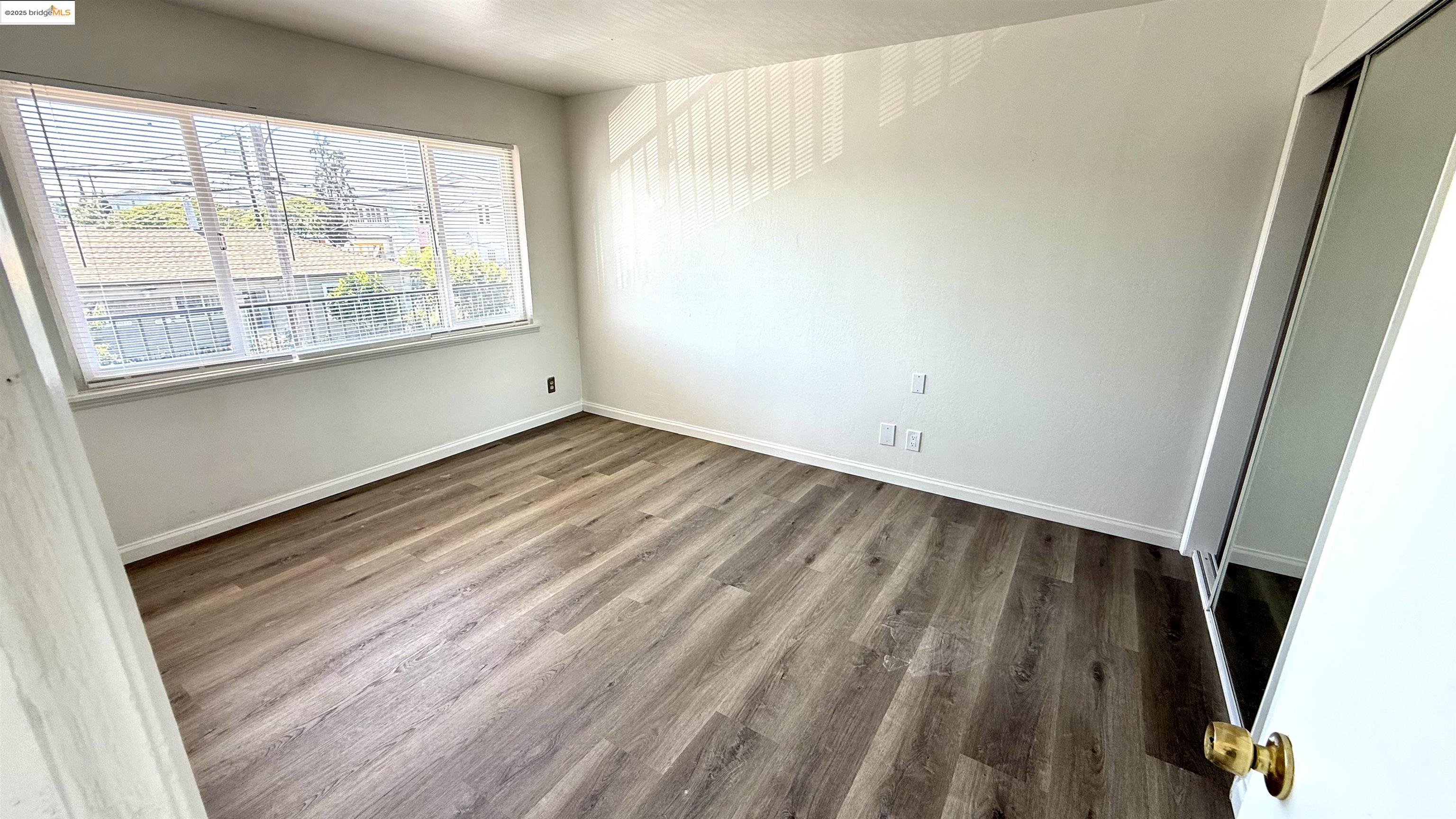 10100 Walnut # 4