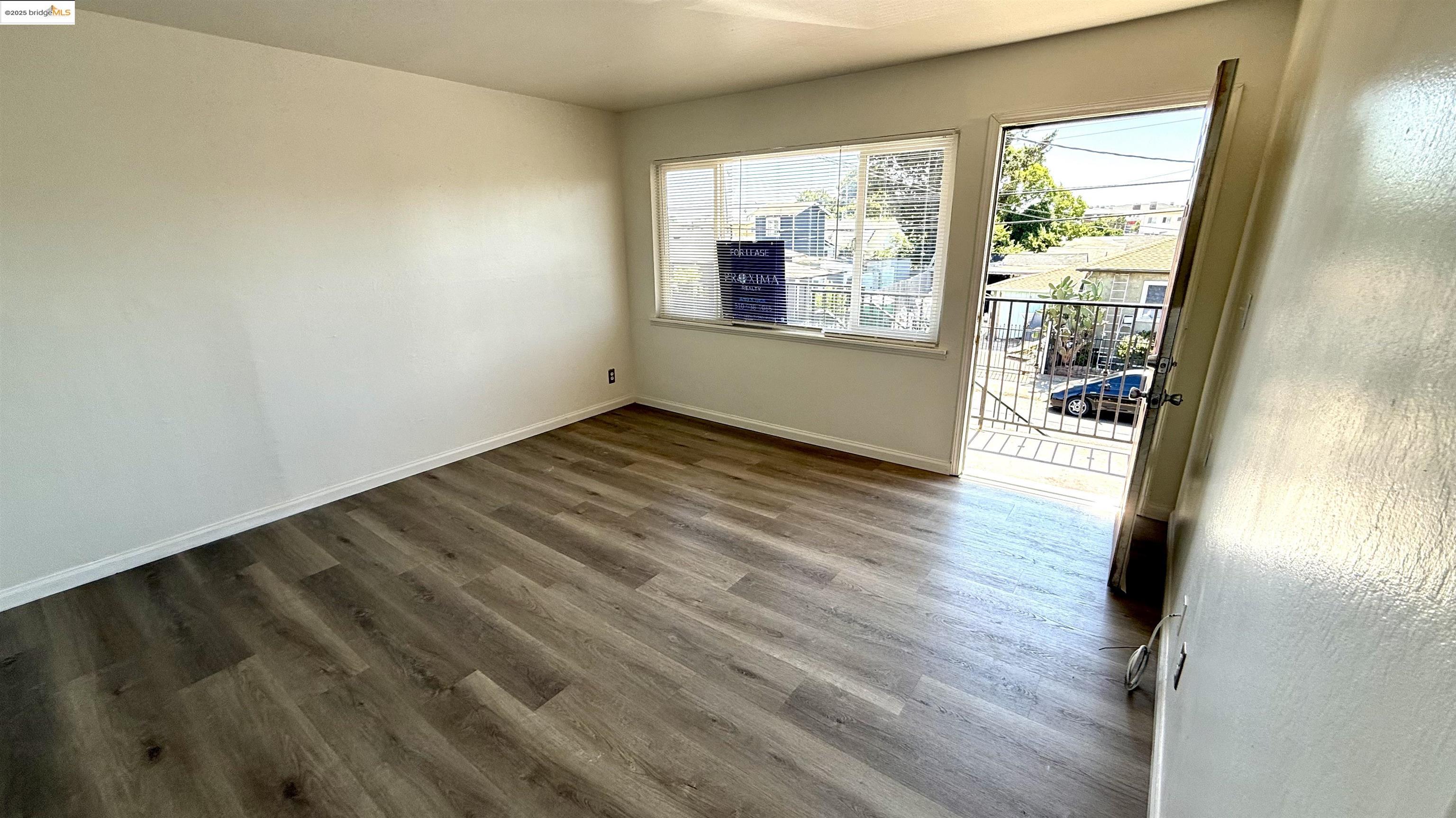10100 Walnut # 1