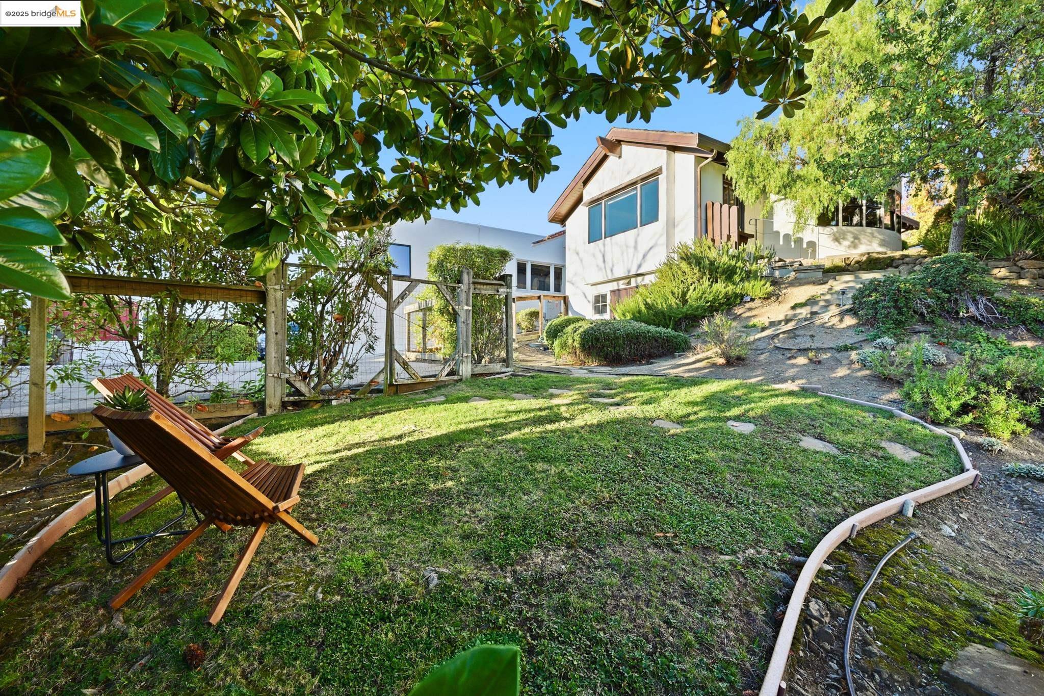 5729 Buena Vista Ave