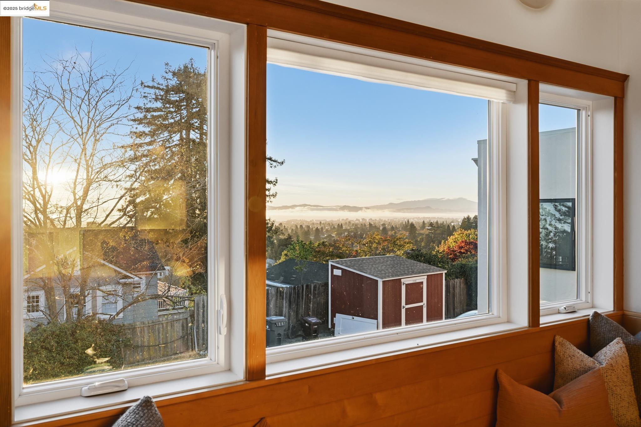 5729 Buena Vista Ave