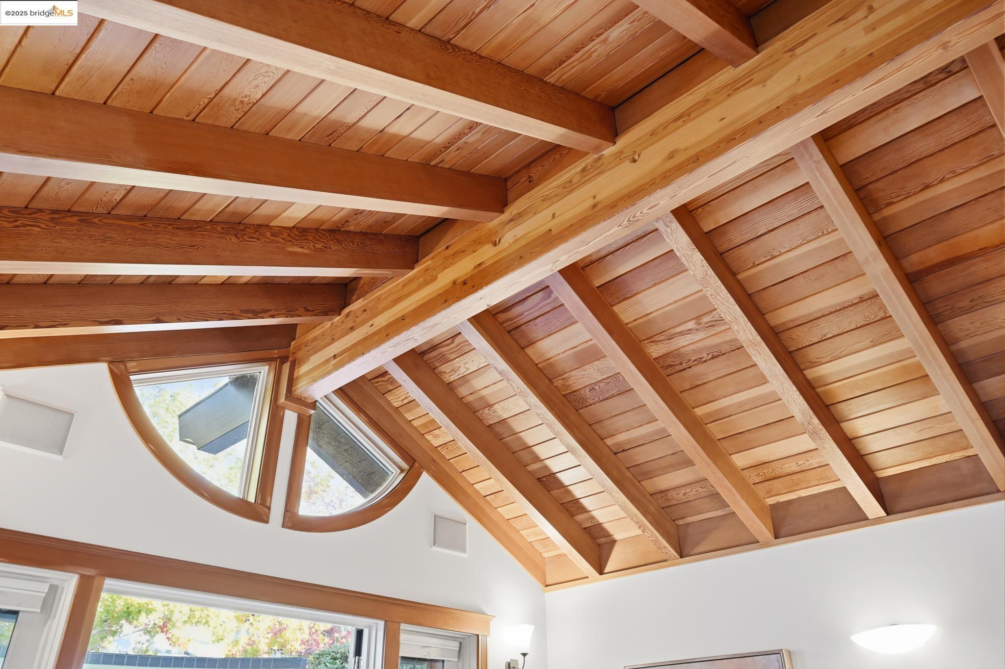 5729 Buena Vista Ave