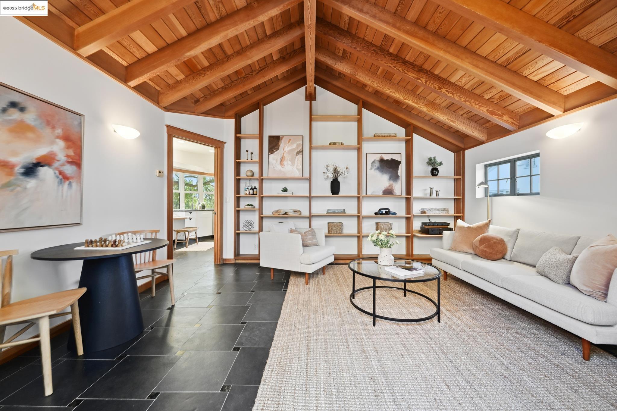 5729 Buena Vista Ave