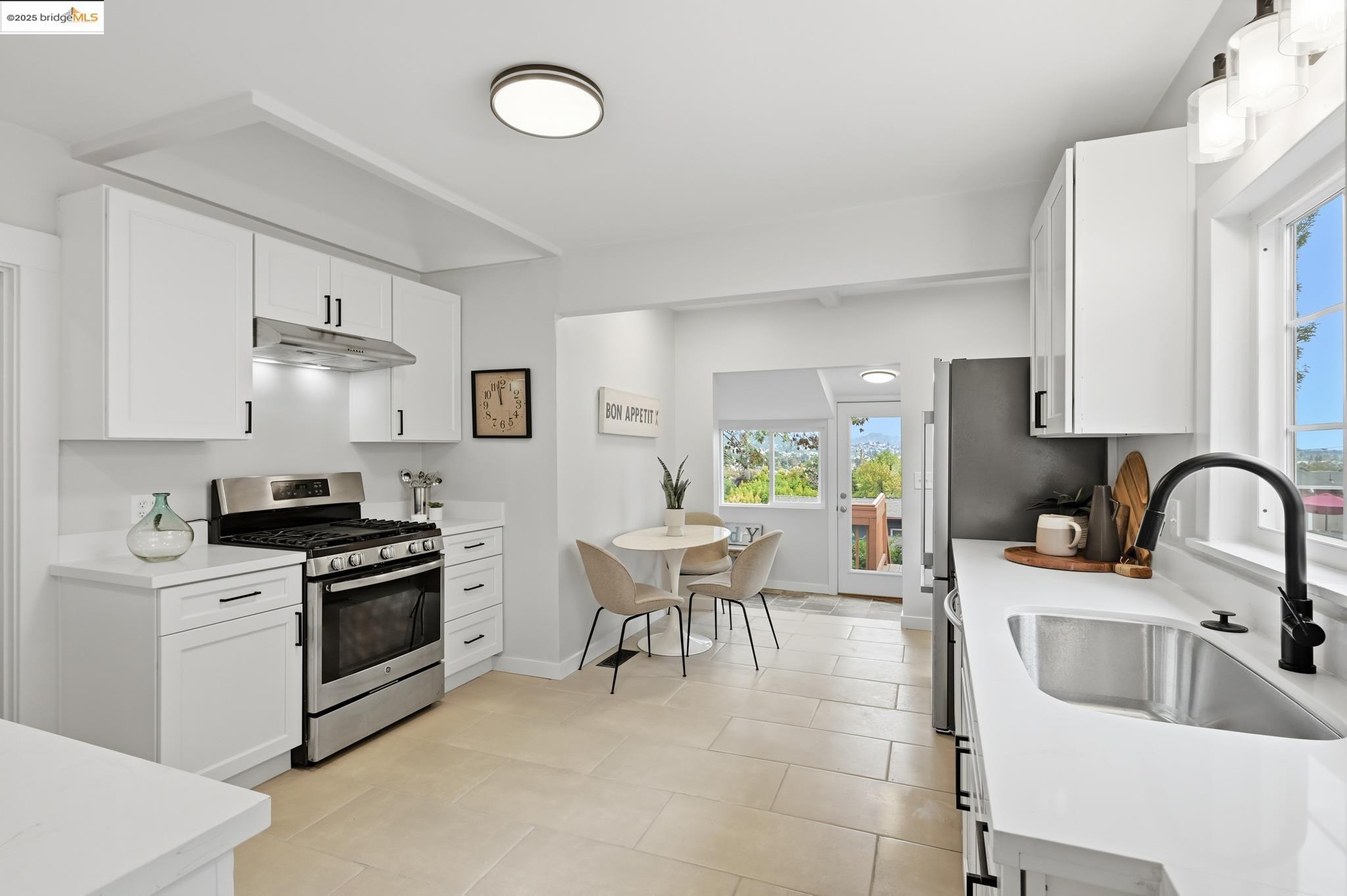 2918 Modesto Ave, Oakland