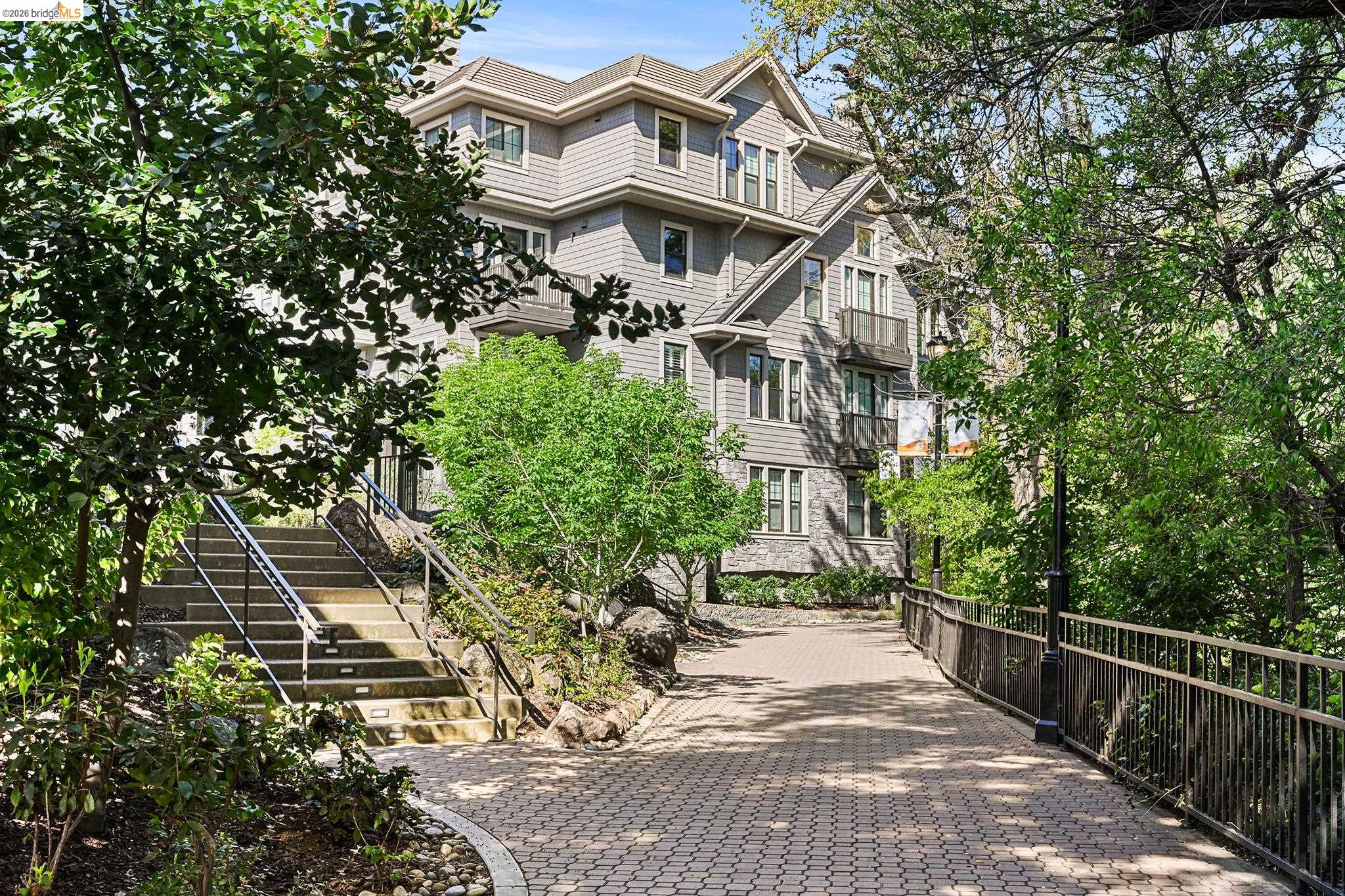 1000 Dewing Ave # 409