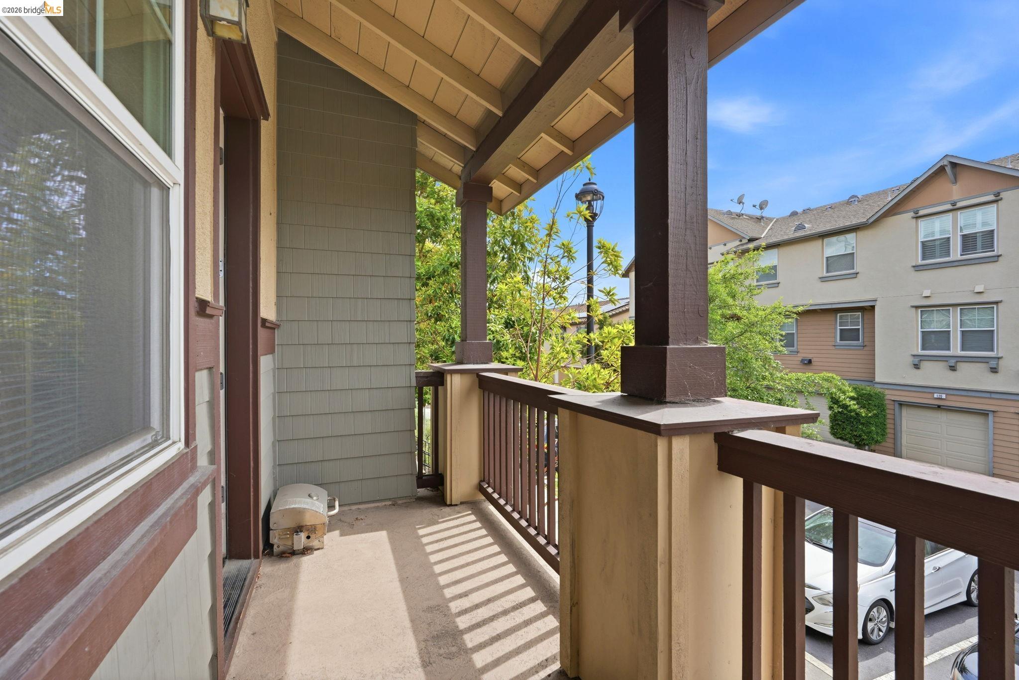 104 Serra Way