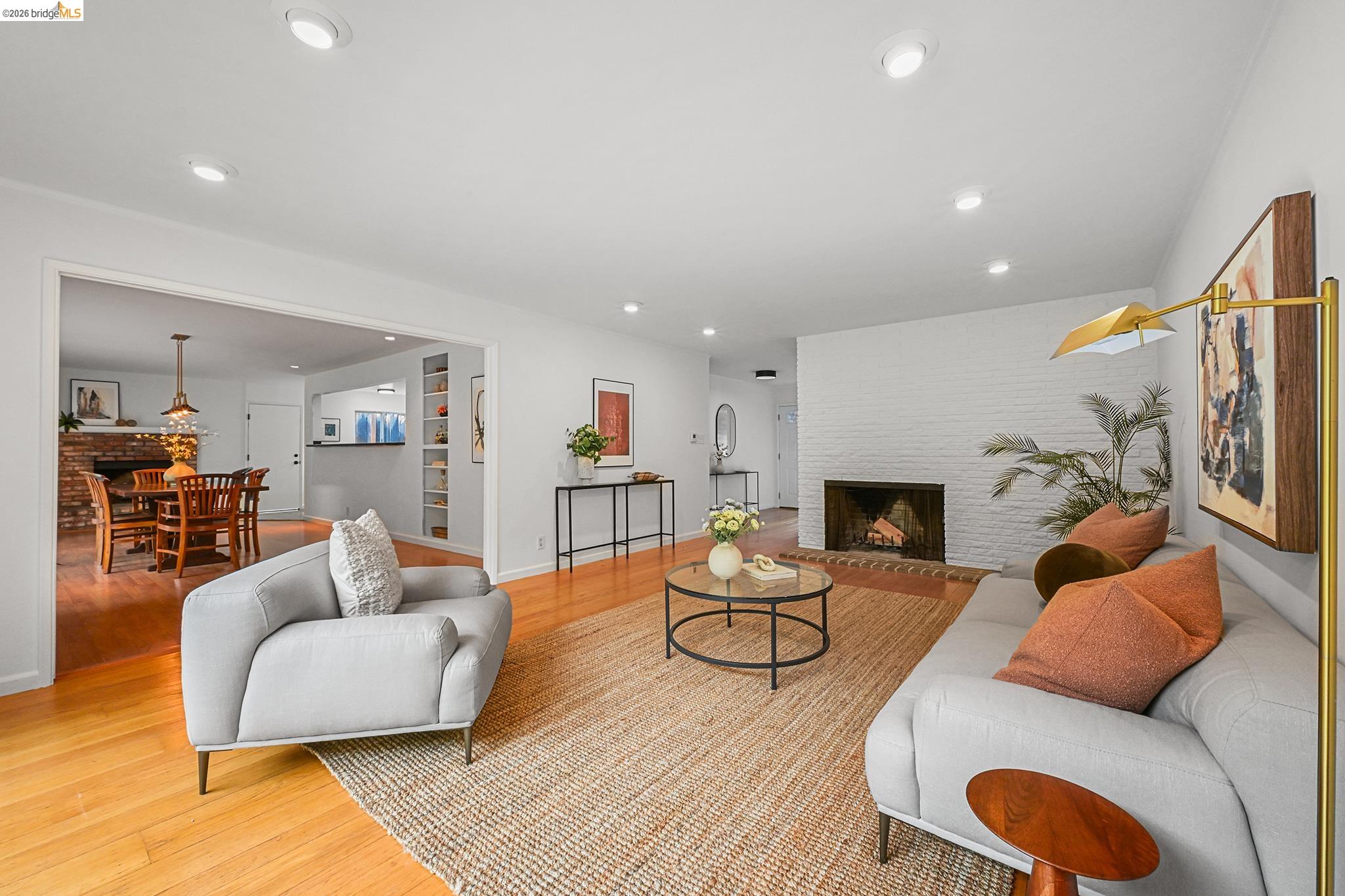 4139 Laguna Ave