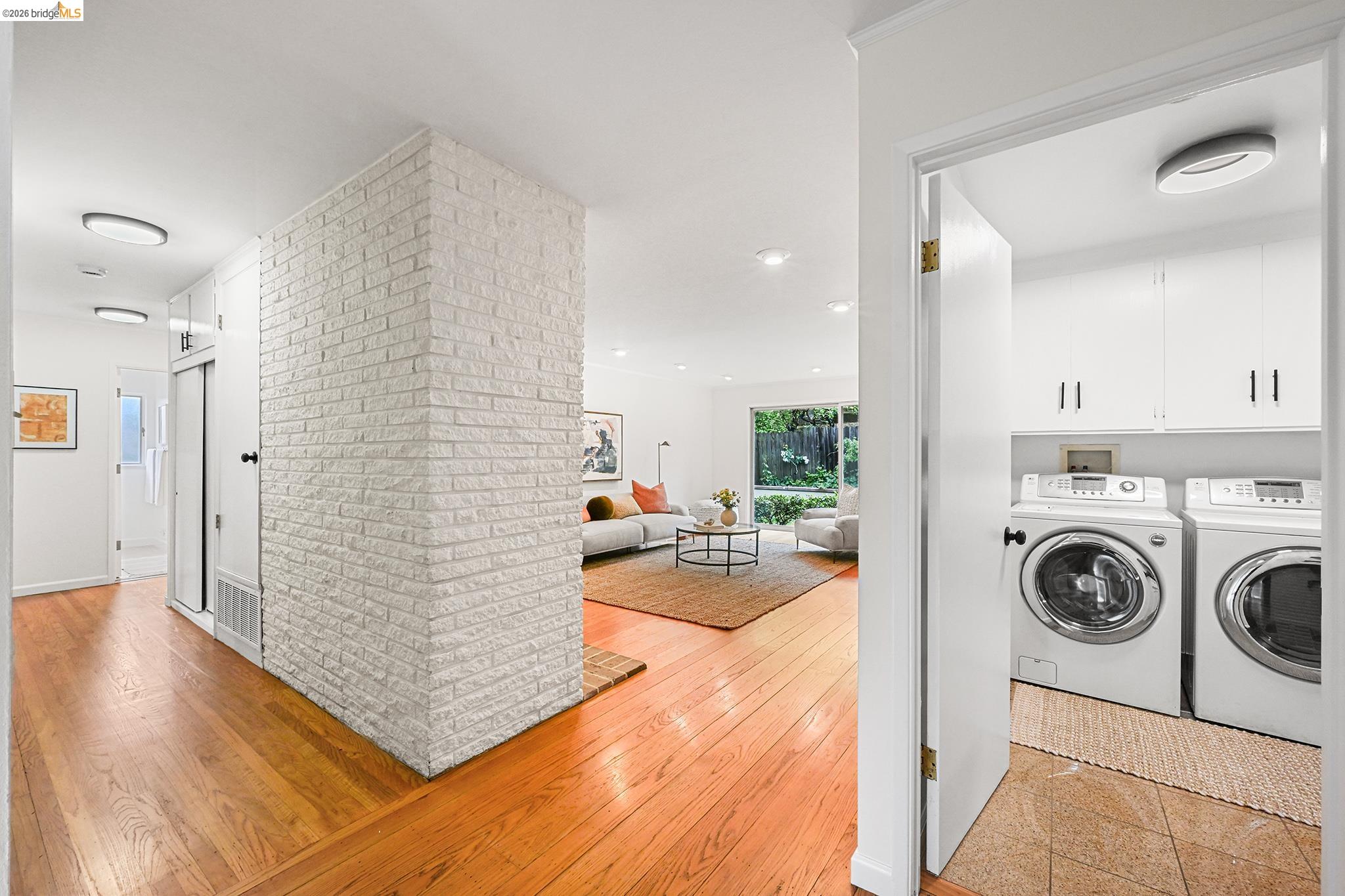 4139 Laguna Ave