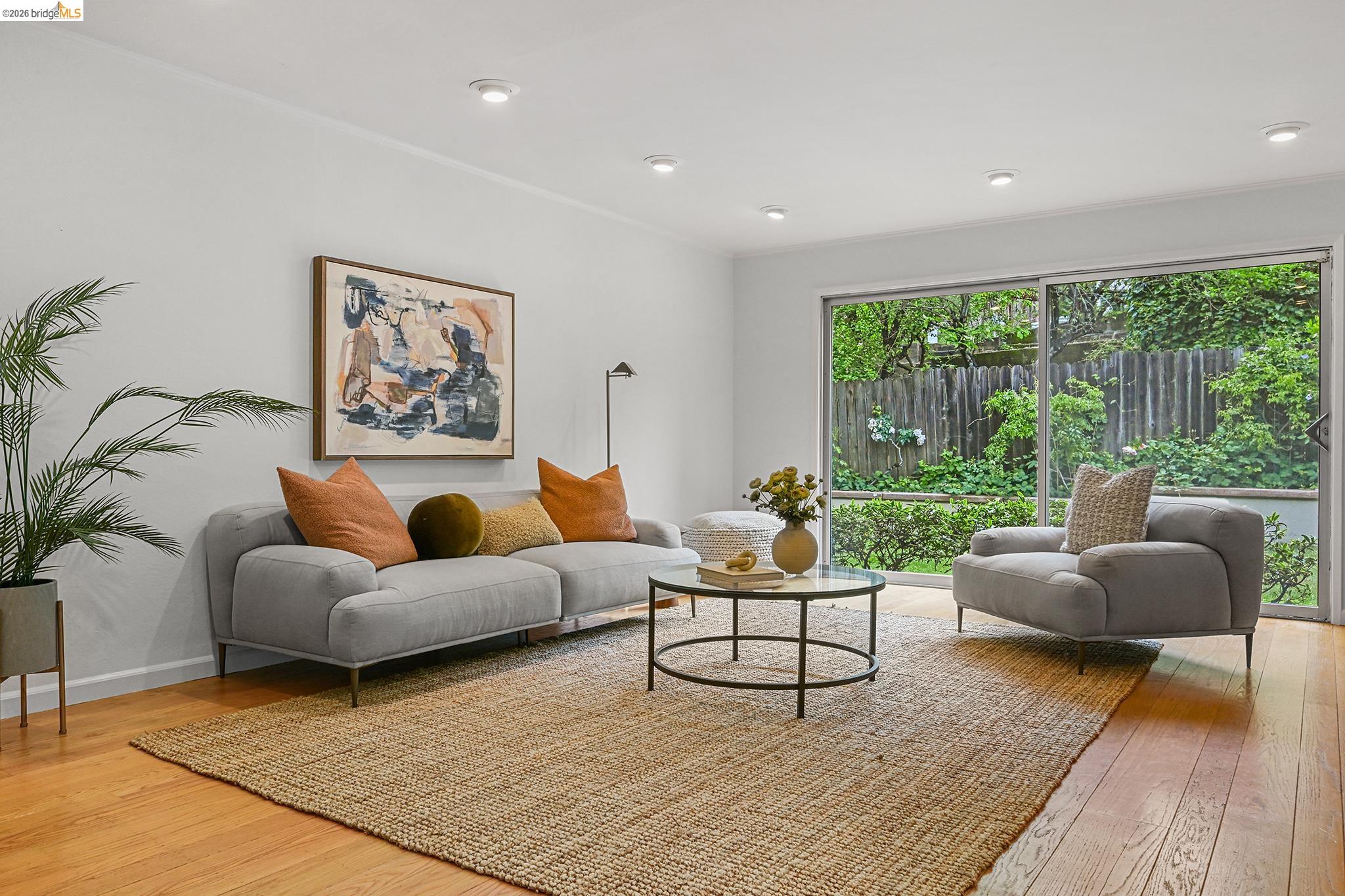 4139 Laguna Ave