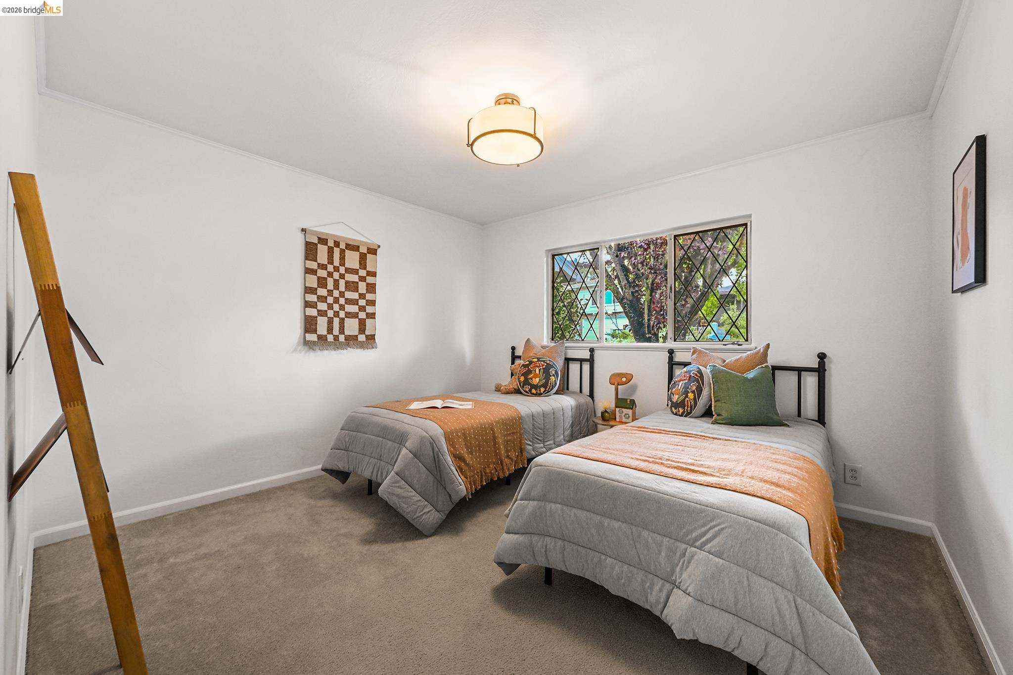 4139 Laguna Ave