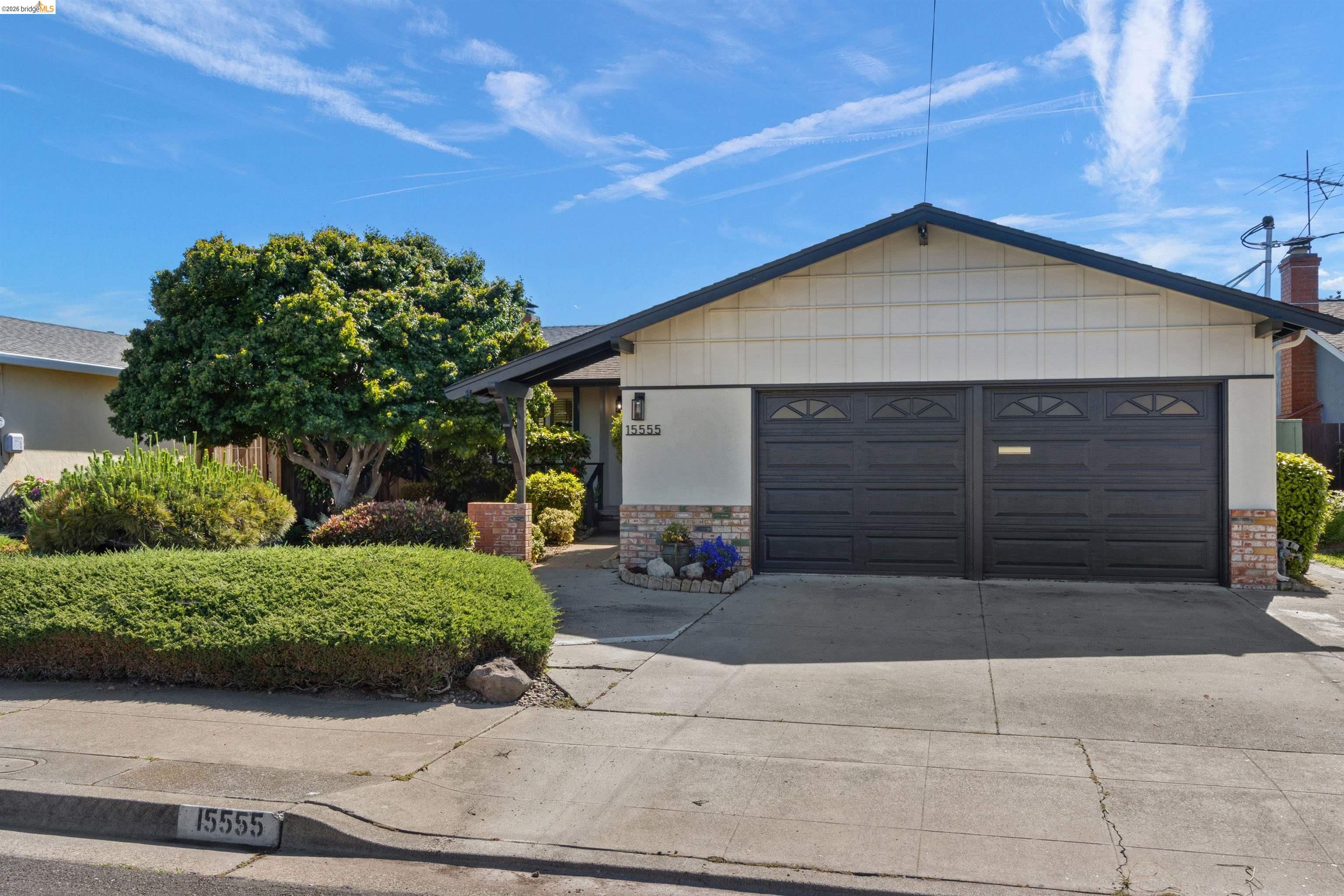 15555 Tilden St