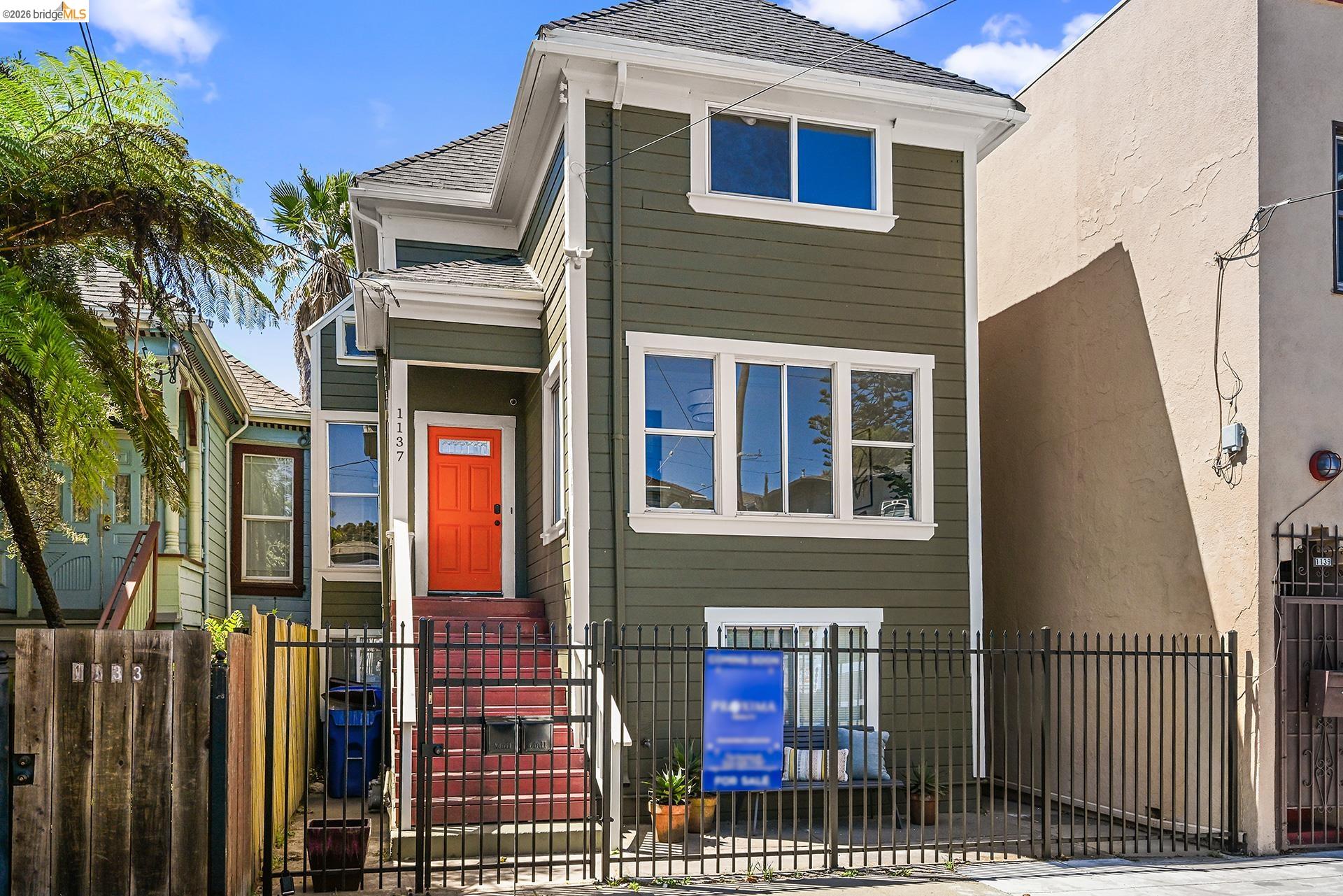 1137 Peralta St