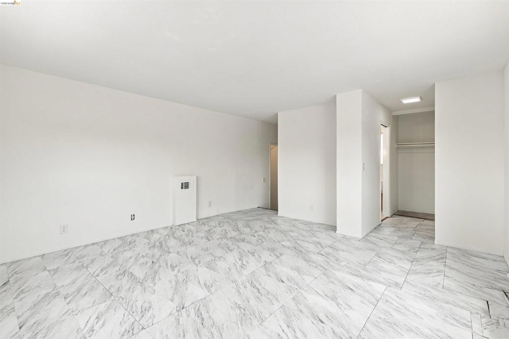 2401 80Th Ave