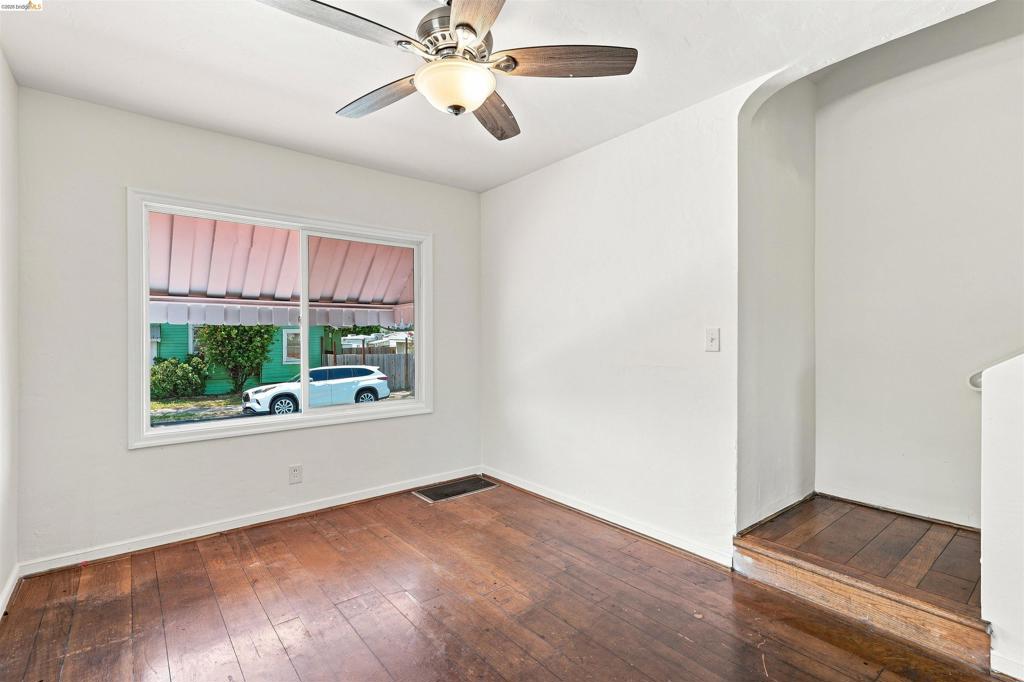 2401 80Th Ave