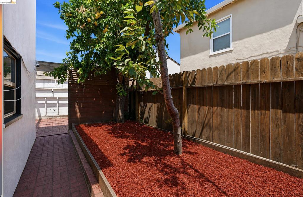 2401 80Th Ave