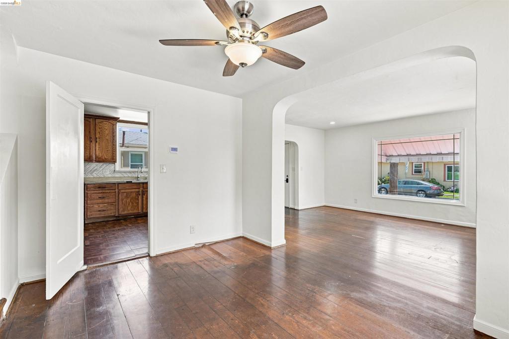 2401 80Th Ave